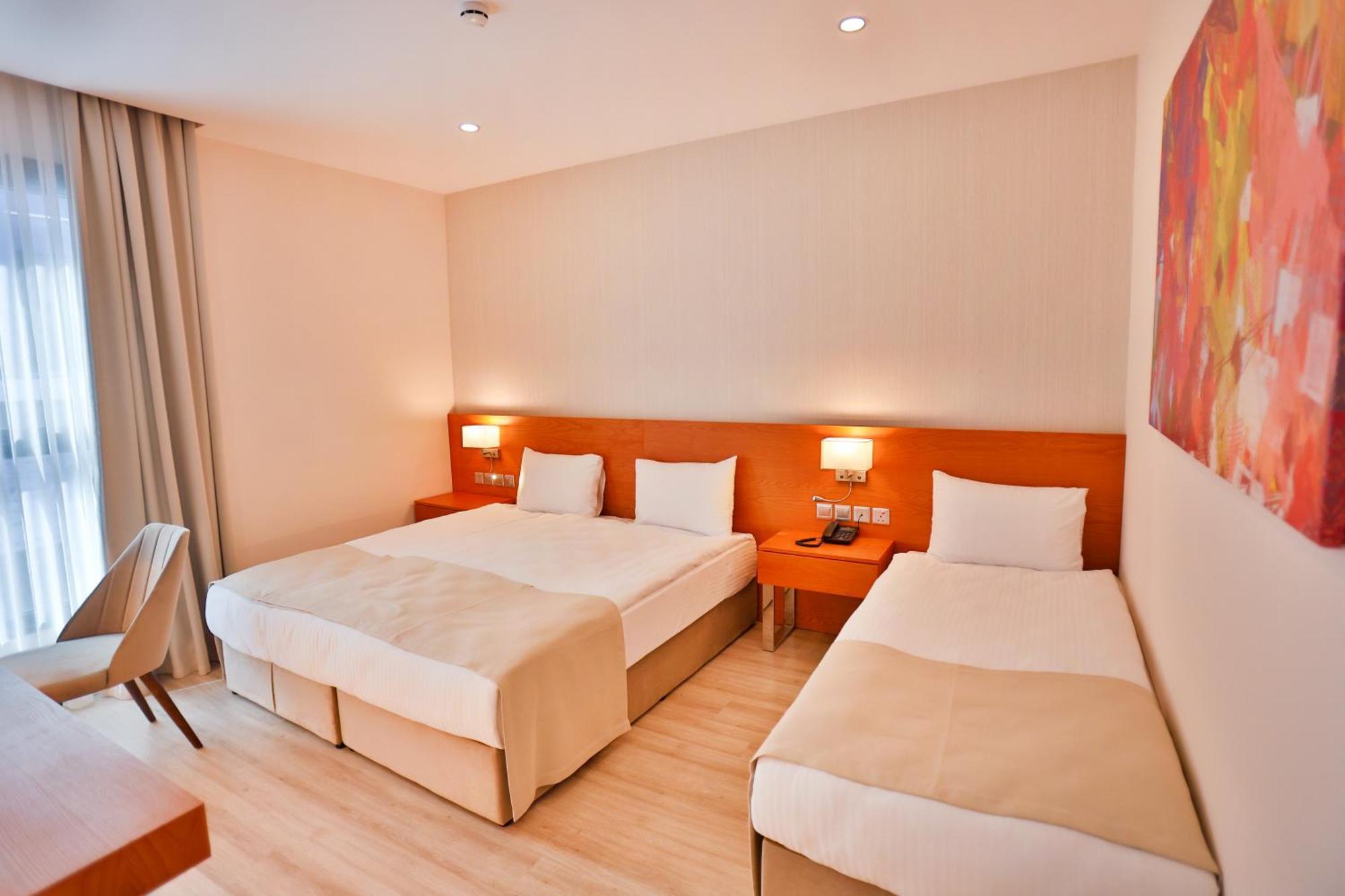 Caddem Inn Hotel Famagusta  Bagian luar foto