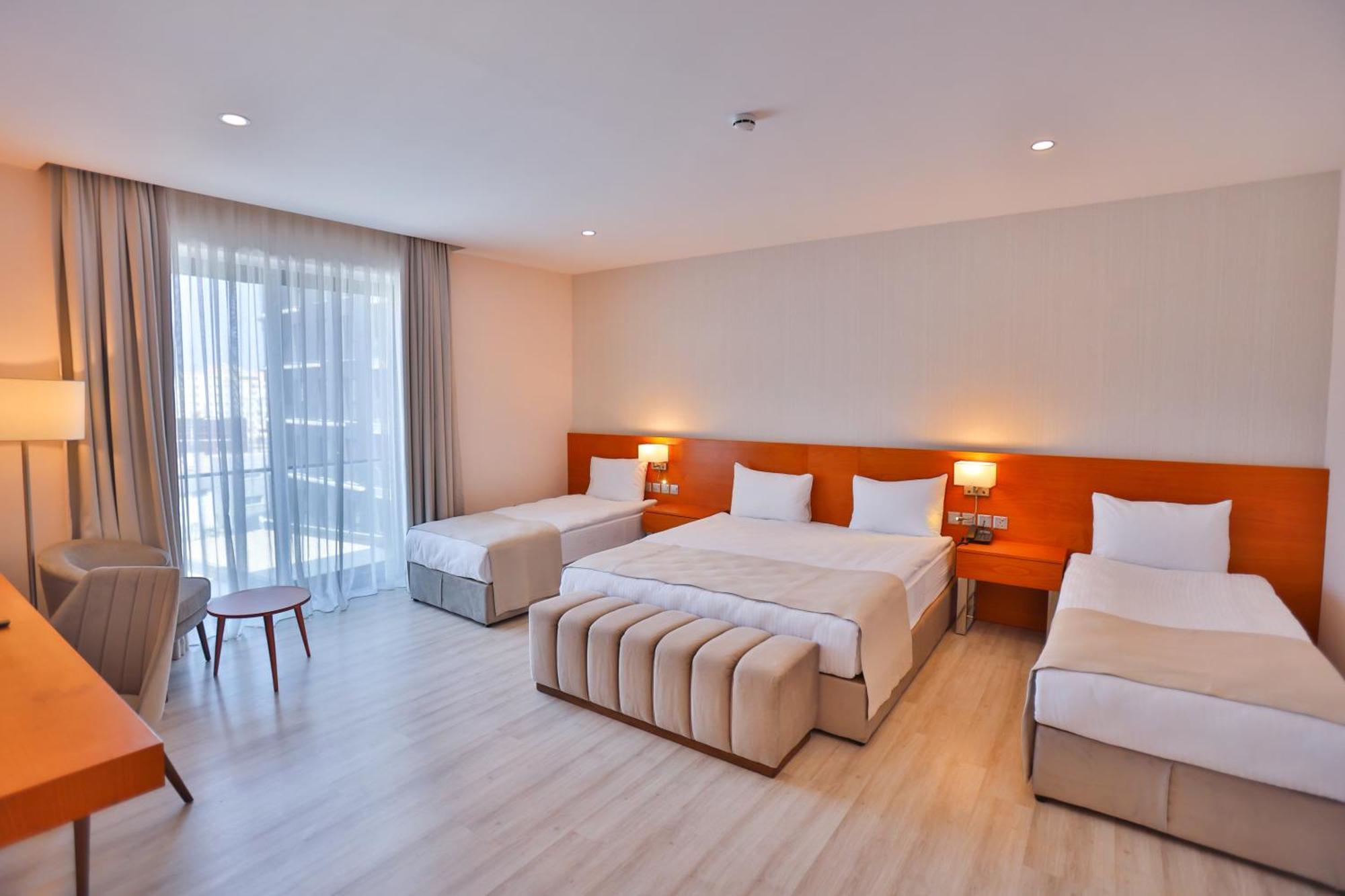 Caddem Inn Hotel Famagusta  Bagian luar foto