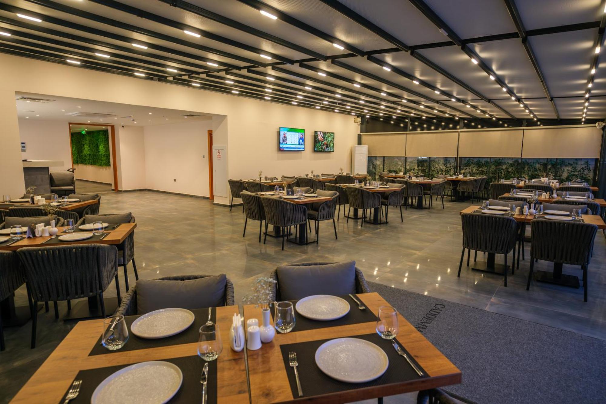 Caddem Inn Hotel Famagusta  Bagian luar foto
